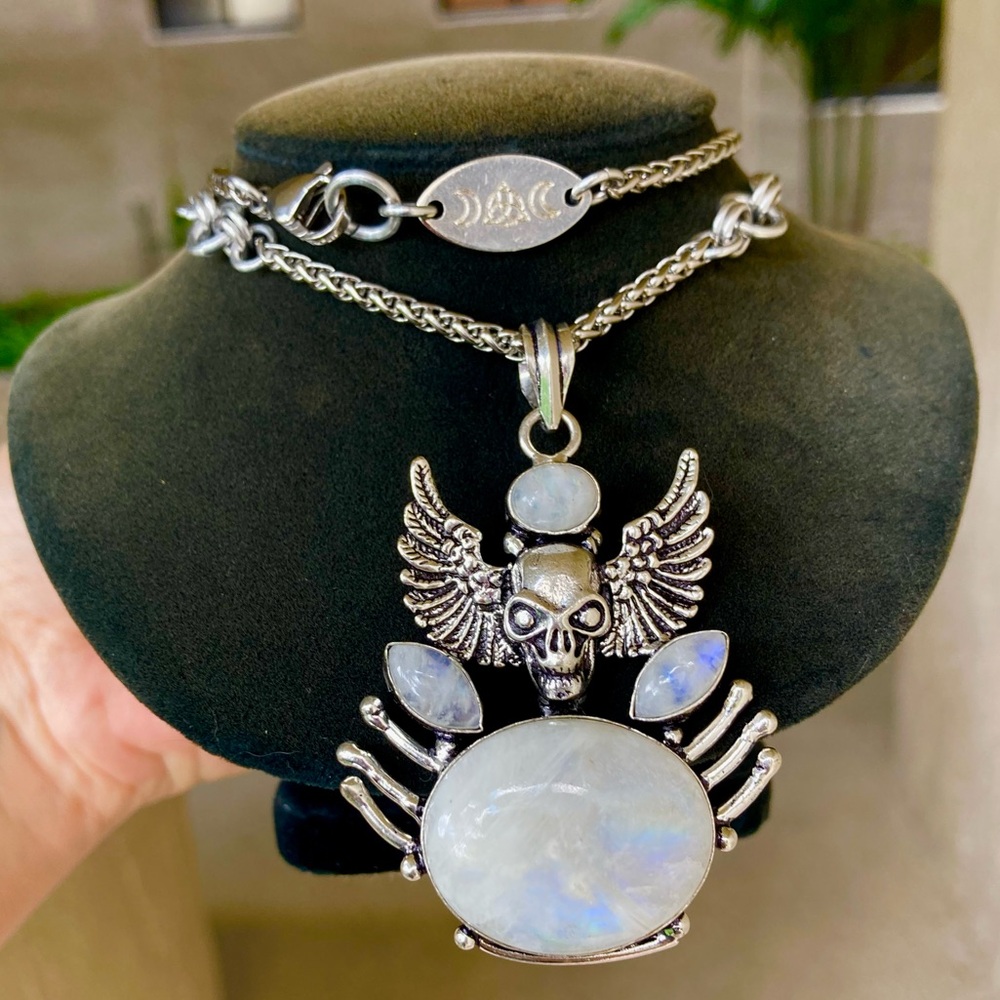 Genuine natural Moonstone gemstones  skull design with wings boho goth necklace - Picture 10 of 15